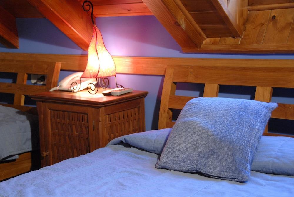 Hotel Els Encantats Espot Exteriör bild