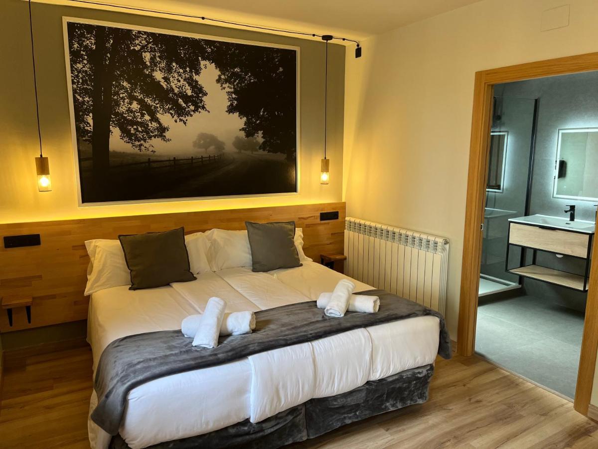 Hotel Els Encantats Espot Exteriör bild